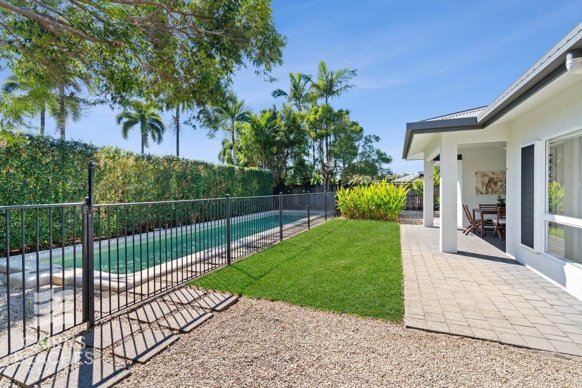2 Tanjong Close, Kewarra Beach - Image 1