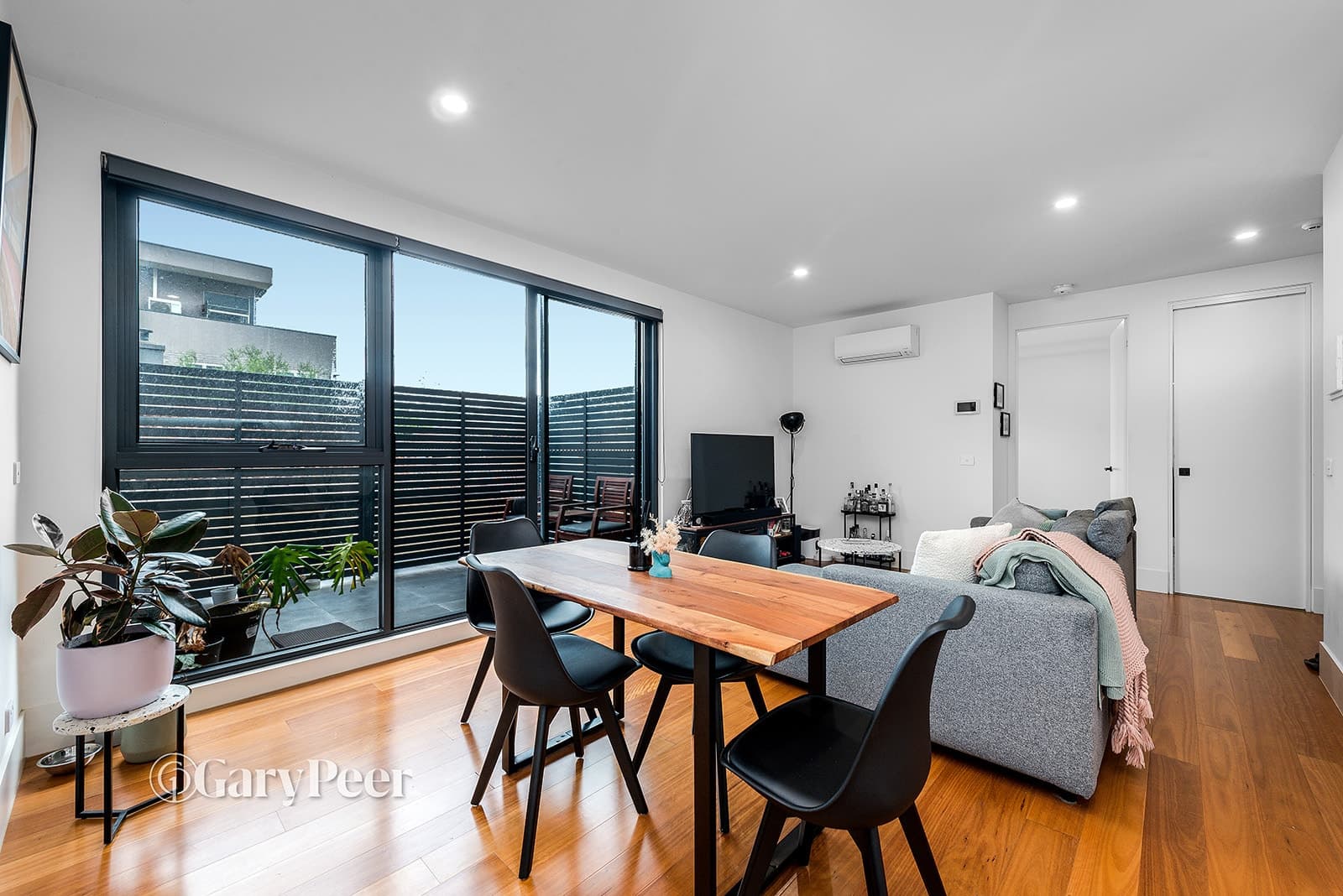 103 / 105 Westbury Street, Balaclava, VIC, Balaclava - Thumbnail 2