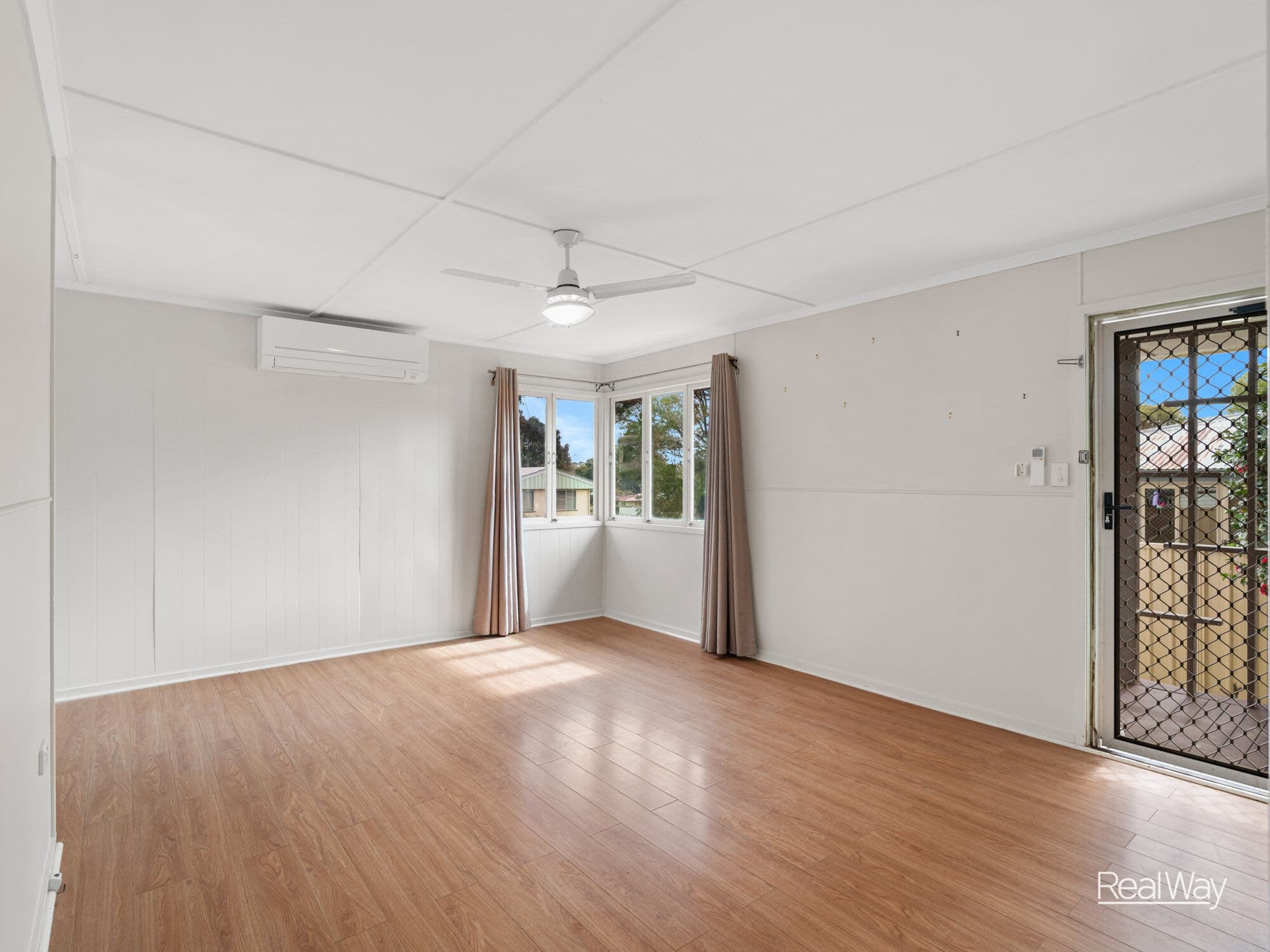 6 Guy Street, Newtown QLD 4350, Newtown - Thumbnail 2