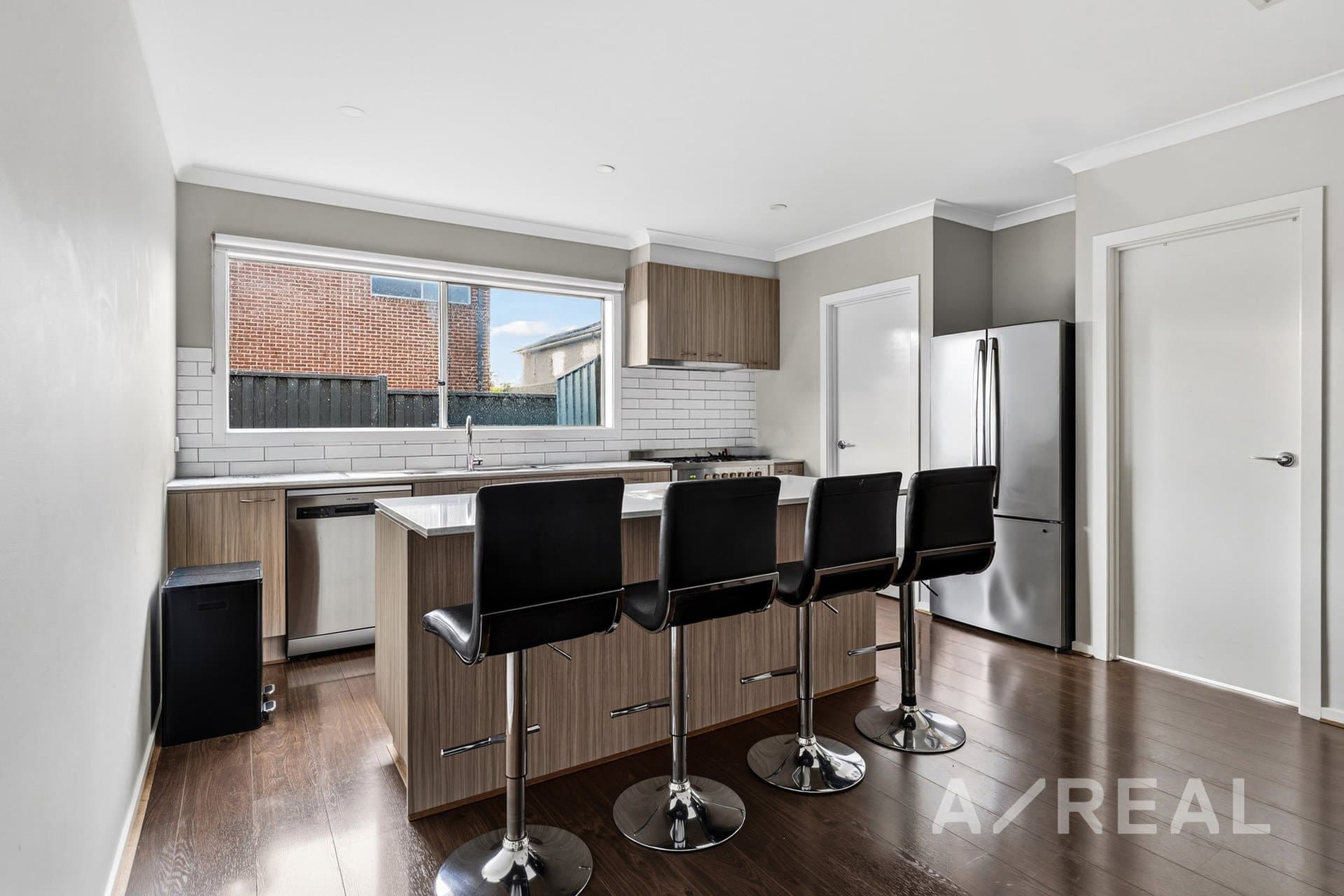 27 Brilliant Street, Roxburgh Park VIC 3064, Roxburgh Park - Thumbnail 7