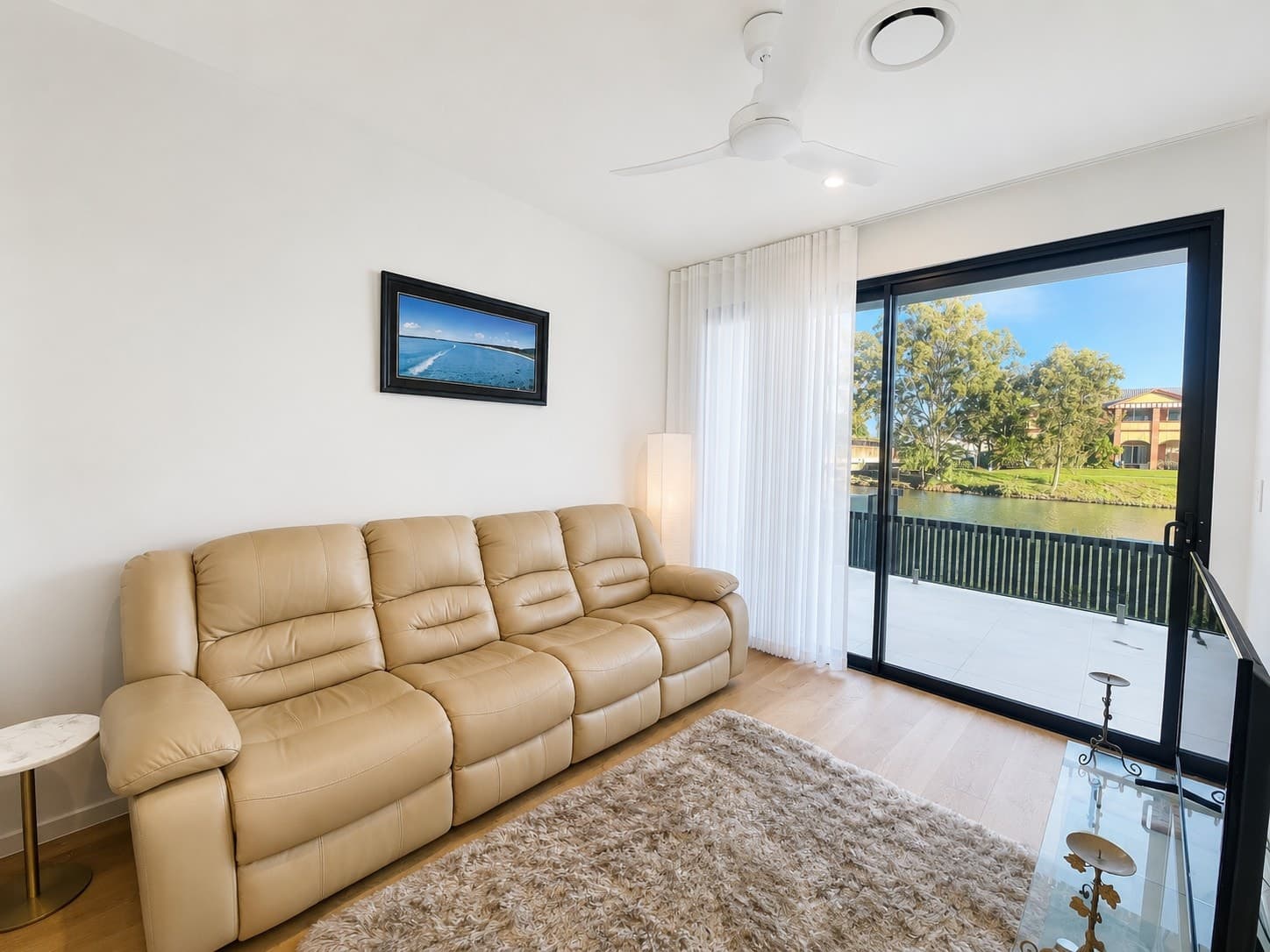 17/2 - 4 Waterford Ct, BUNDALL, QLD 4217, Bundall - Thumbnail 3