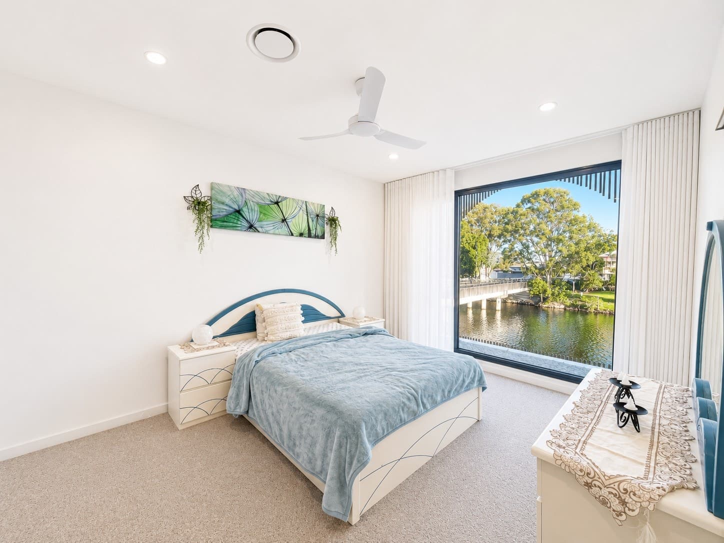 17/2 - 4 Waterford Ct, BUNDALL, QLD 4217, Bundall - Thumbnail 7