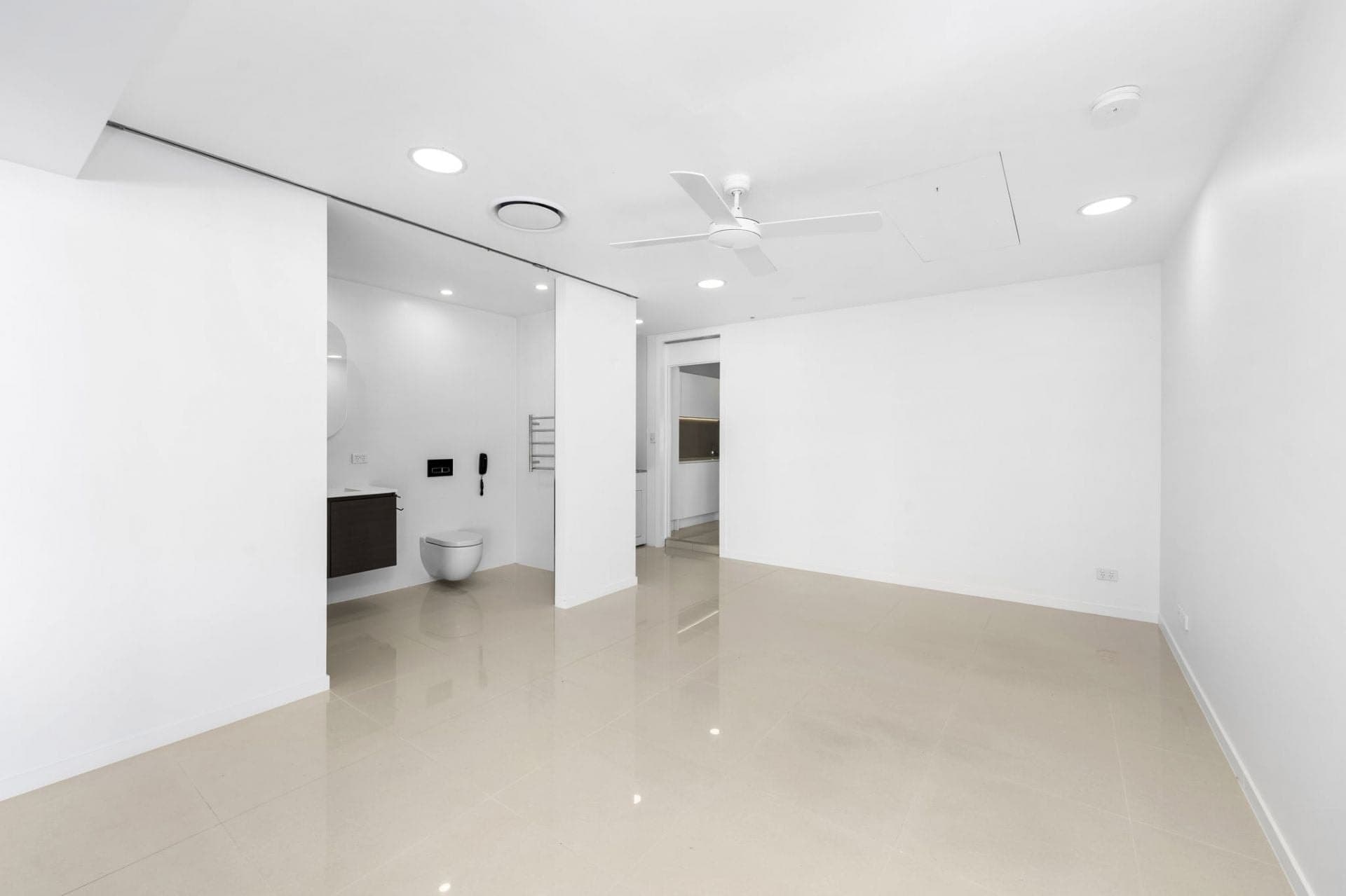 39 Gretel Drive, Mermaid Waters, Mermaid Waters - Thumbnail 7