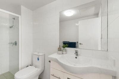 7/6-10 Rose Street, SOUTHPORT, Southport - Thumbnail 7