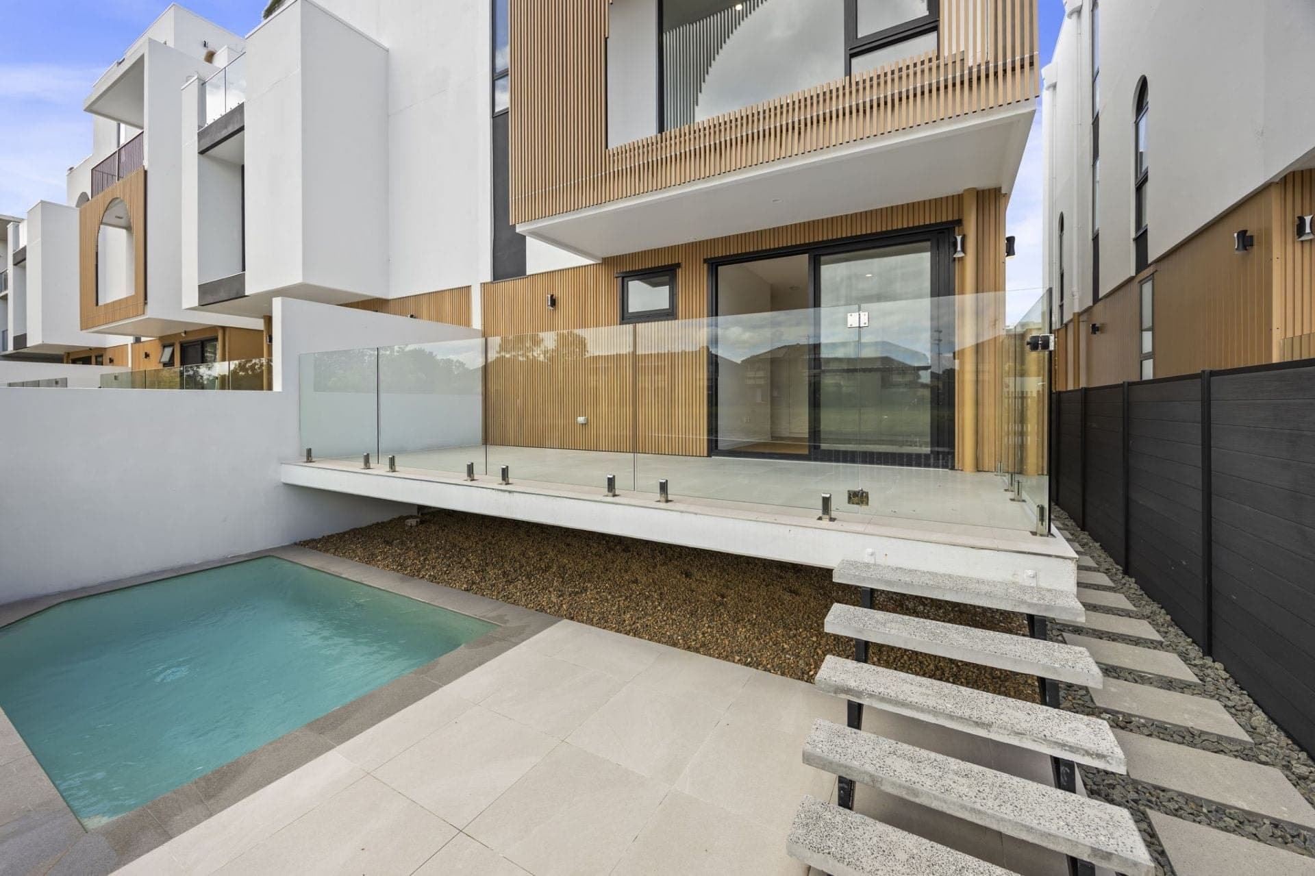 19/2-4 Waterford Court, BUNDALL, Bundall - Thumbnail 5