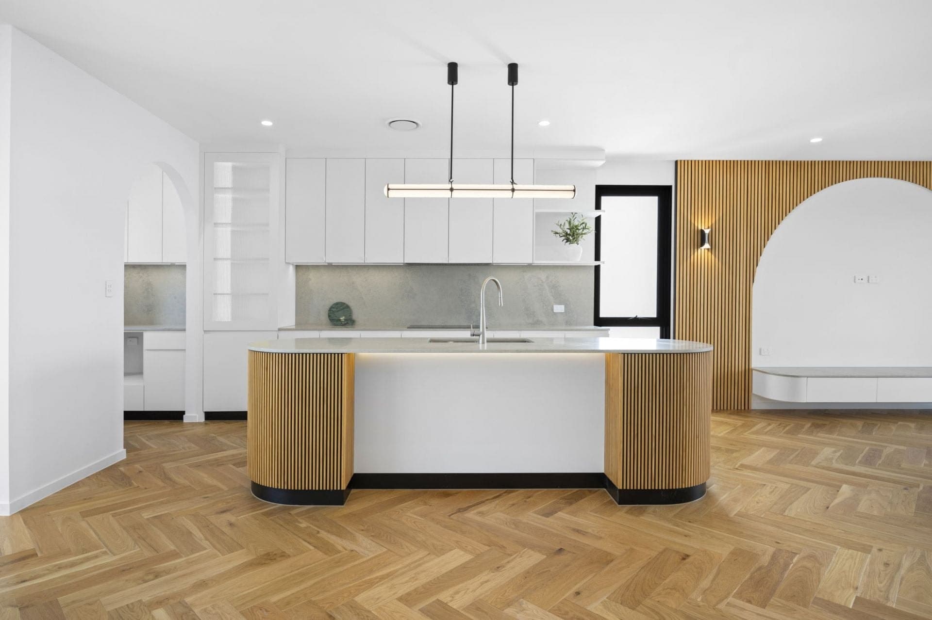 19/2-4 Waterford Court, BUNDALL, Bundall - Thumbnail 8