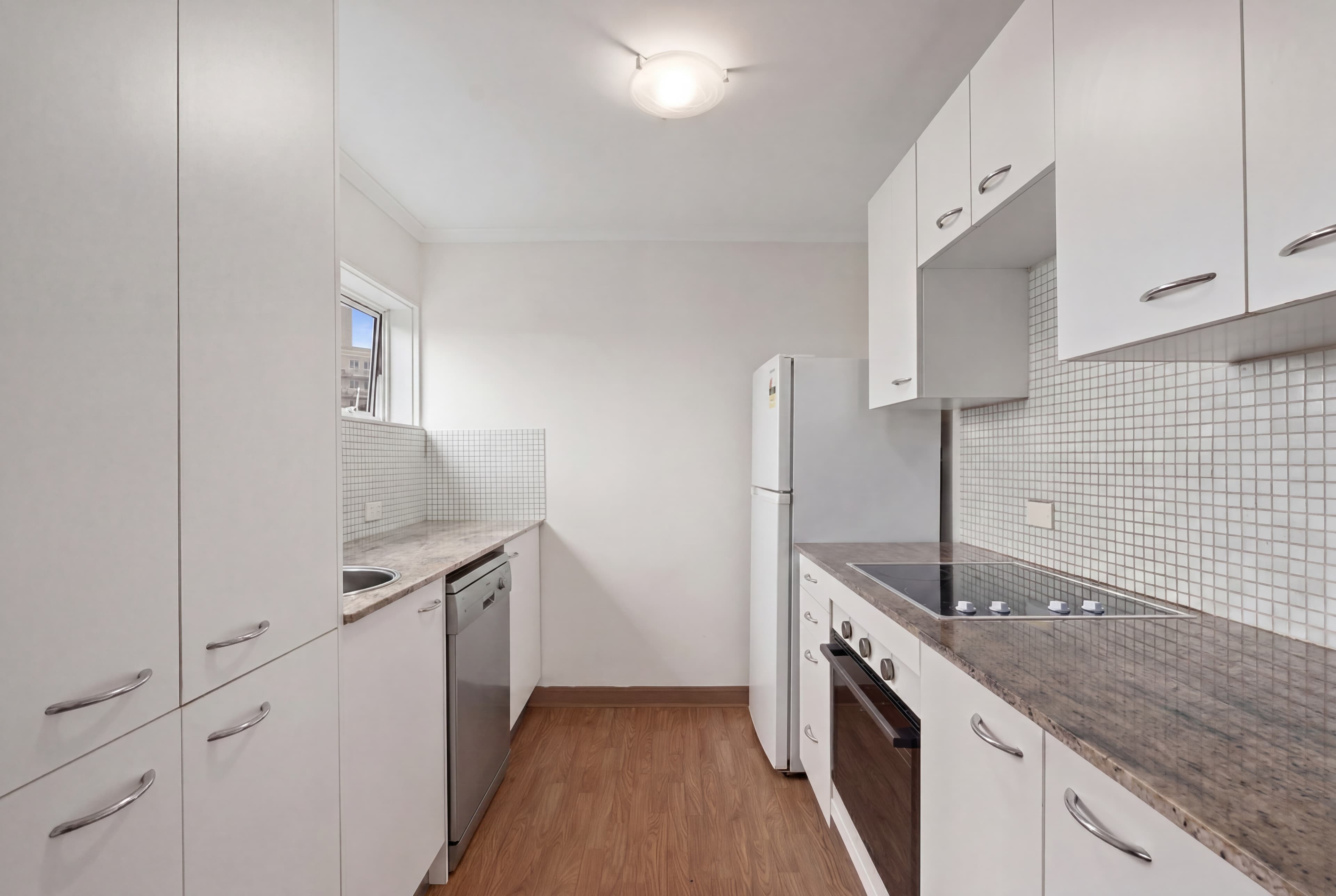 75/1 Mcdonald Street, Potts Point - Thumbnail 4