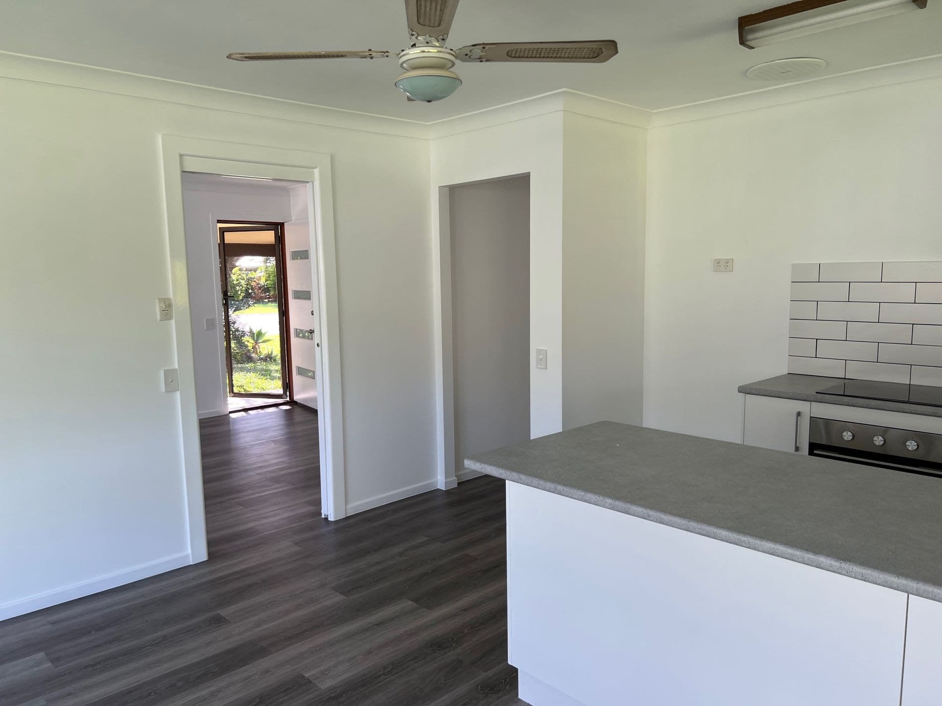 66 Orana Road, 66 Orana Road - Thumbnail 2