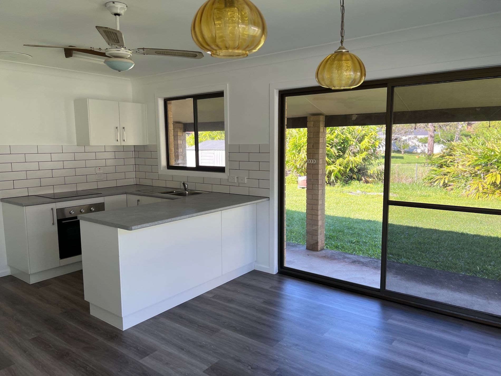 66 Orana Road, 66 Orana Road - Thumbnail 3