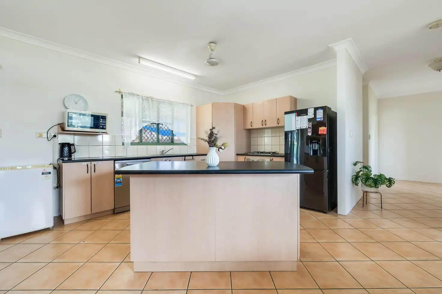 63 Maurice Terrace, 63 Maurice Terrace - Thumbnail 3
