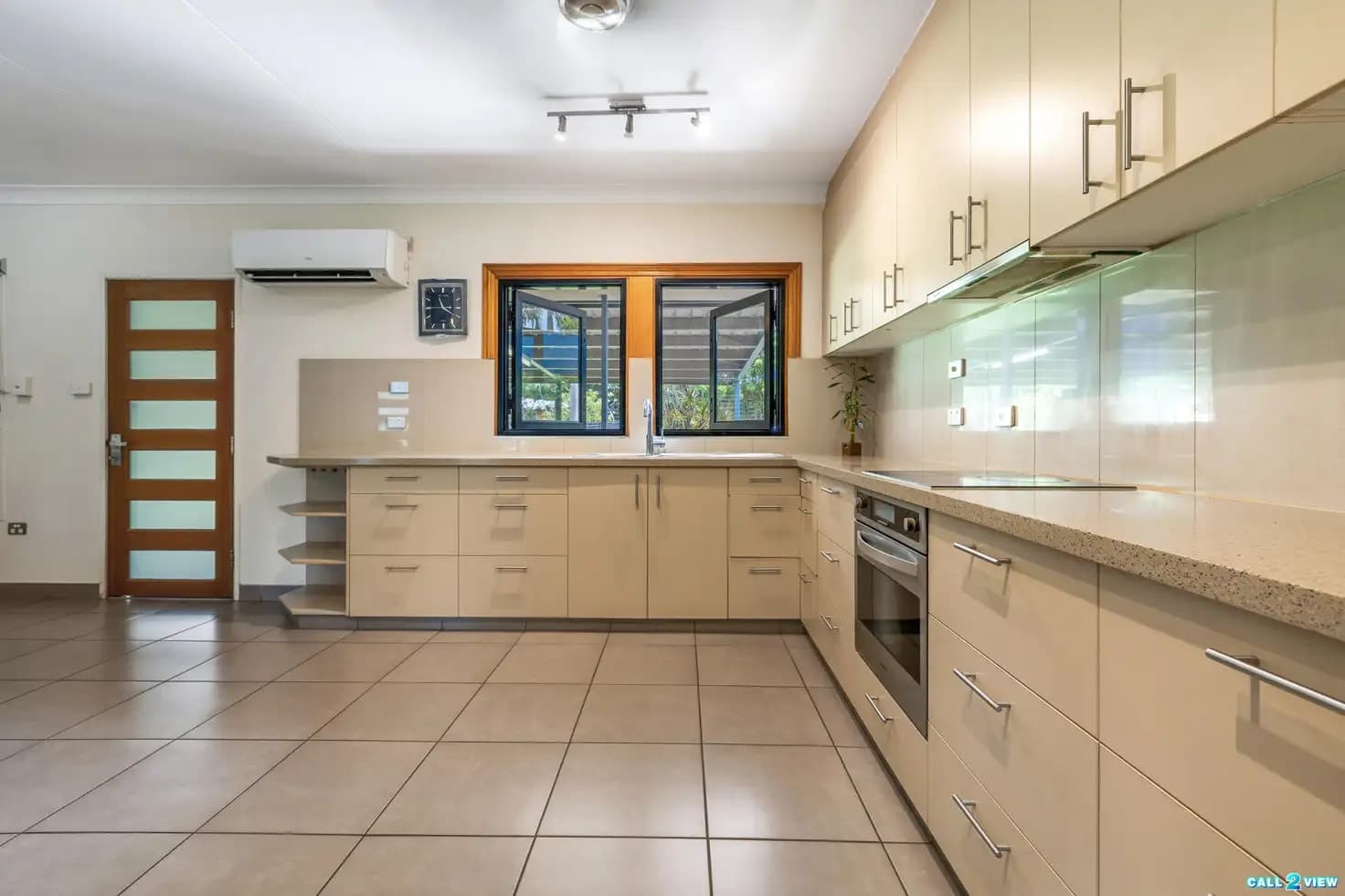 30 Pelican Crescent, 30 Pelican Crescent - Thumbnail 5