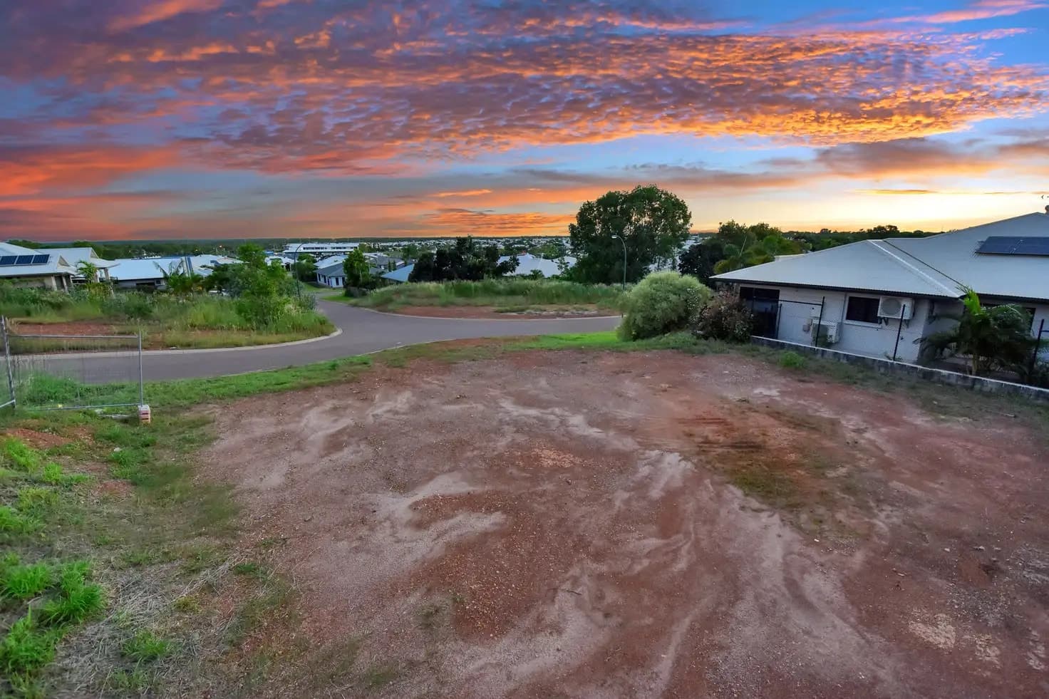 38 Deane Crescent, 38 Deane Crescent - Thumbnail 7