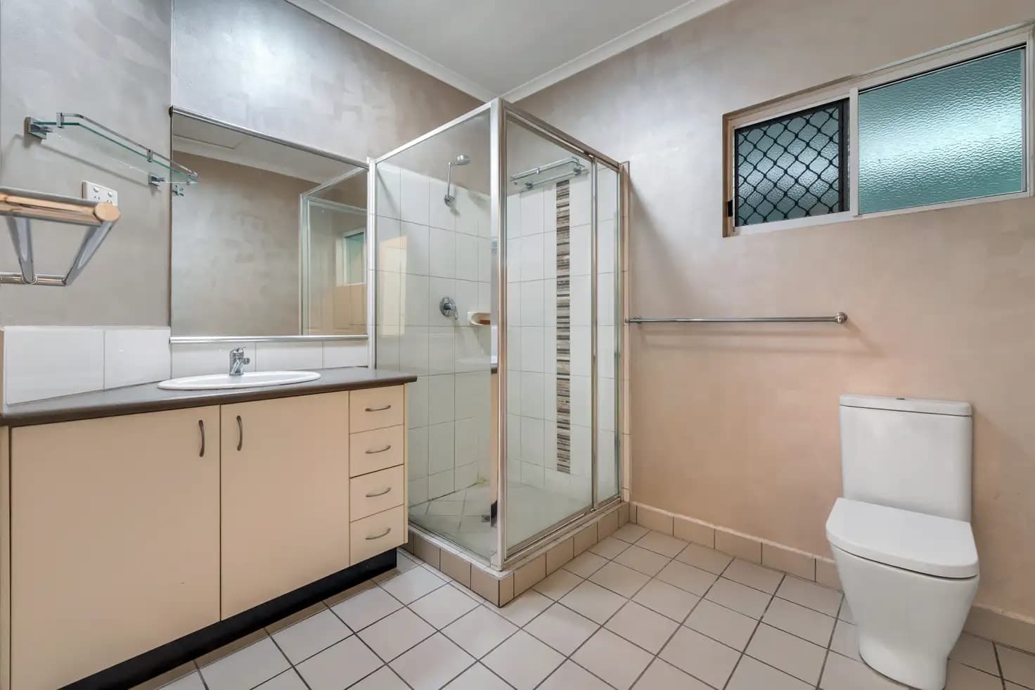 2/3 Priore Court, 2/3 Priore Court - Thumbnail 3