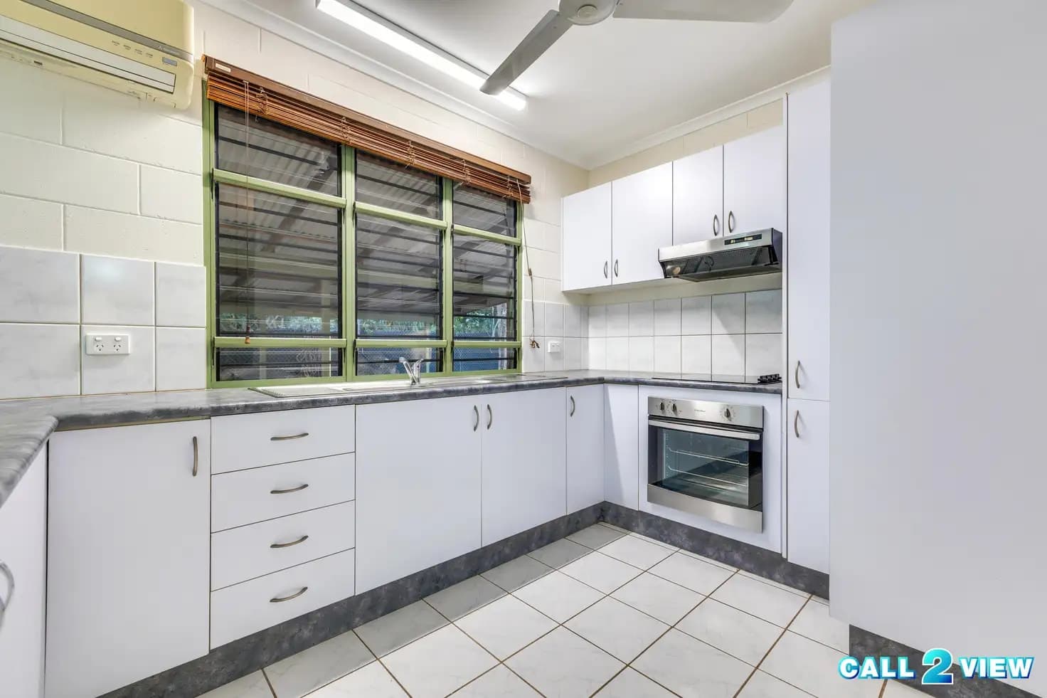 3 Tanami Court, 3 Tanami Court - Thumbnail 2