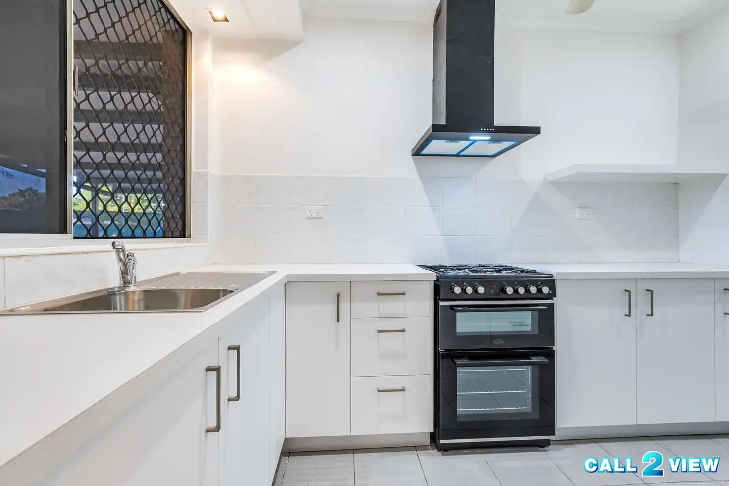 10 Parmentier Place, 10 Parmentier Place - Thumbnail 3