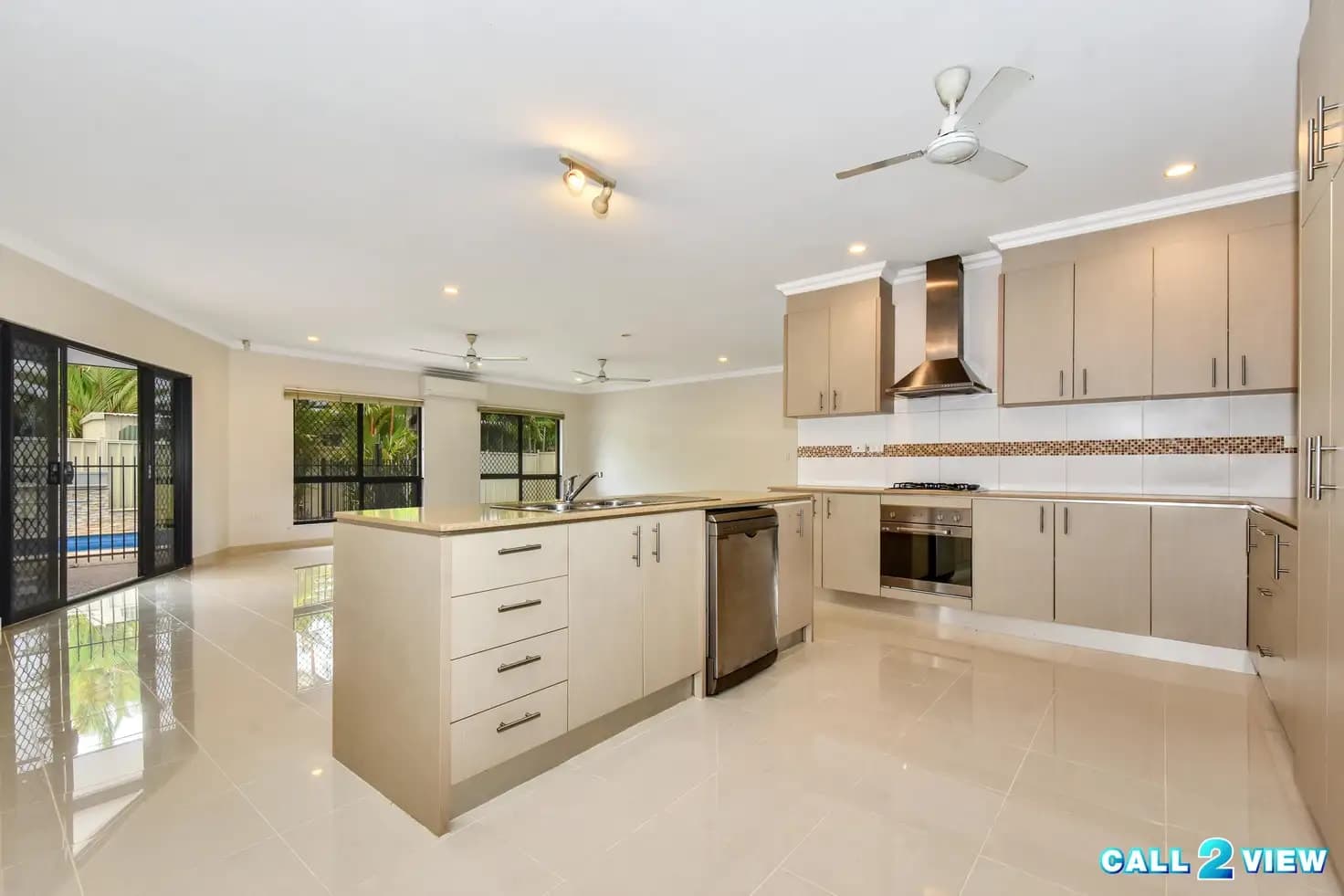 52 Deane Crescent, 52 Deane Crescent - Thumbnail 3