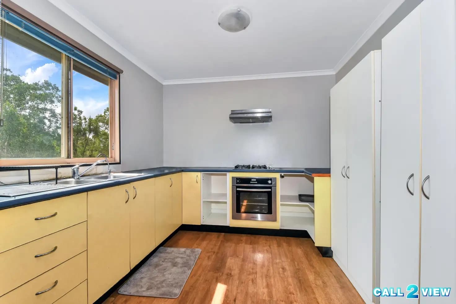 620 Redcliffe Road, 620 Redcliffe Road - Thumbnail 5