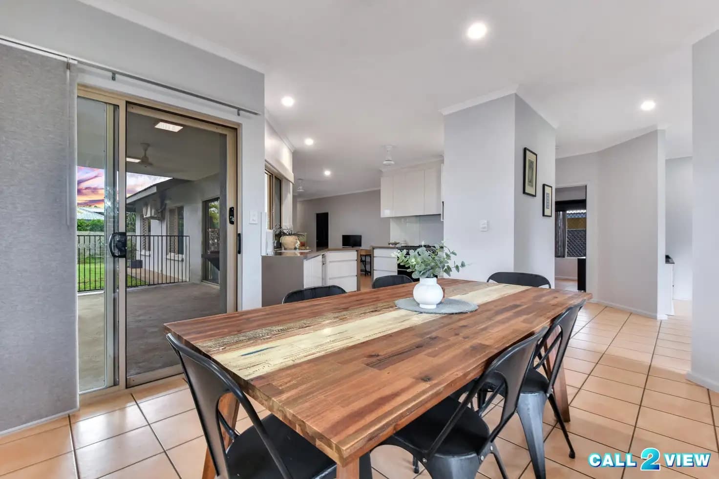 33 Whitington Circuit, 33 Whitington Circuit - Thumbnail 3