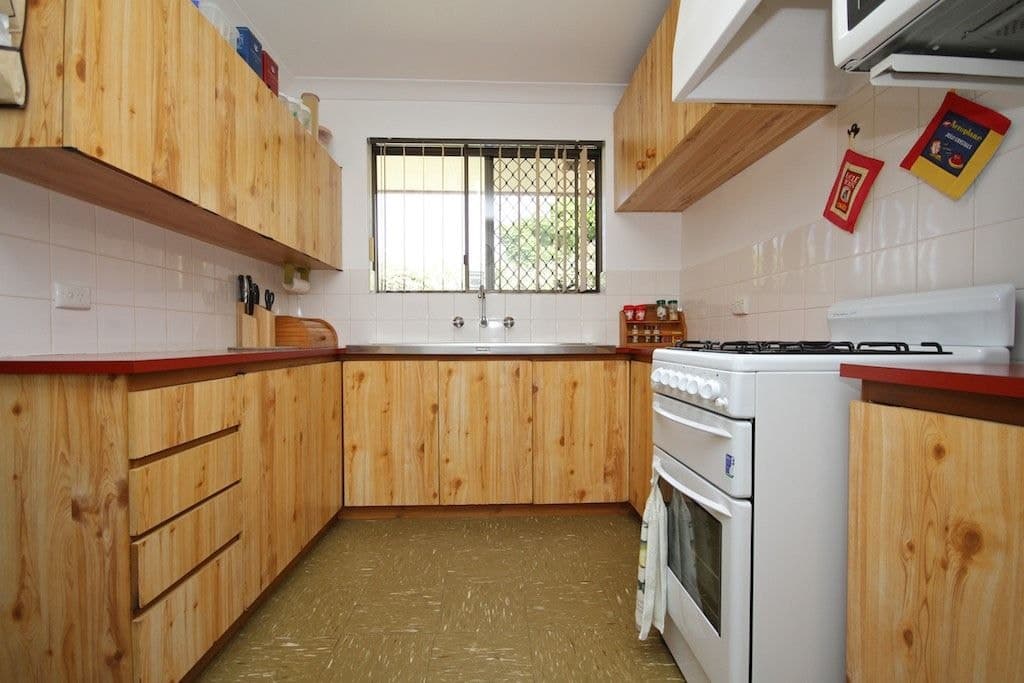 27 Germain Way, Lockridge - Thumbnail 6