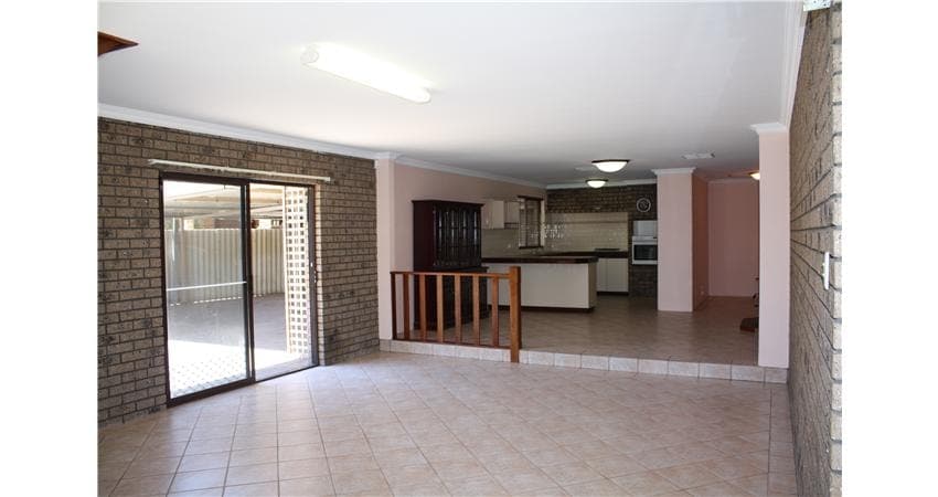 13 Blockley Way, Bassendean - Thumbnail 3