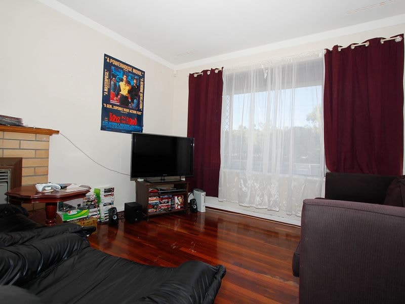 49 Mary Crescent, Eden Hill - Thumbnail 2