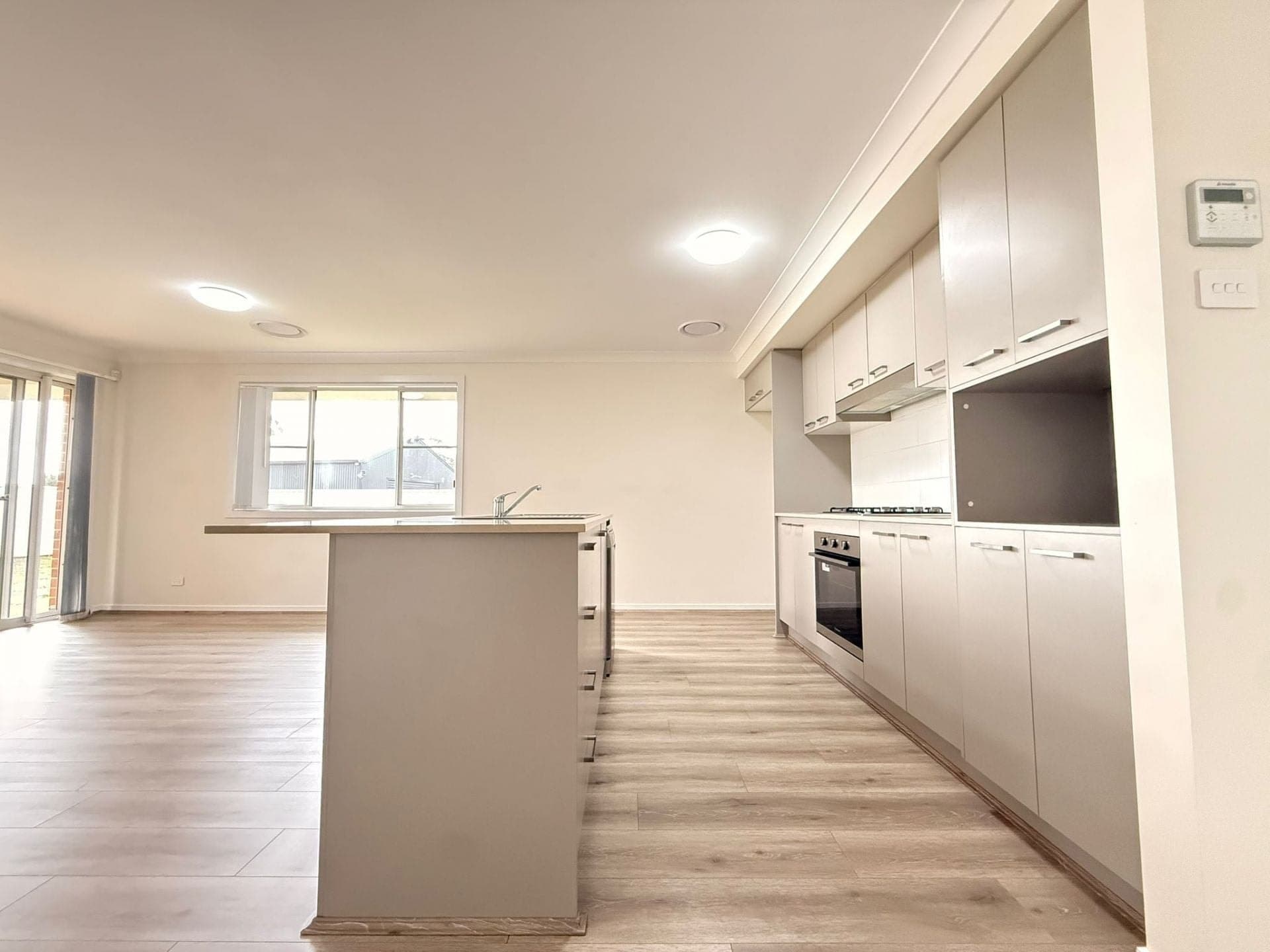 12 Yuwambi Close, Parkes NSW, Parkes - Thumbnail 3