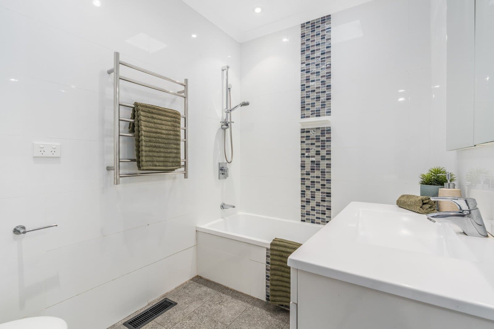 21 North Valley Road, Highton, Highton - Thumbnail 8