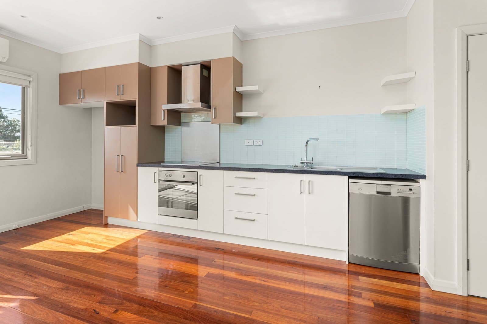 1/13 Chapel Road, Moorabbin, Moorabbin - Thumbnail 3