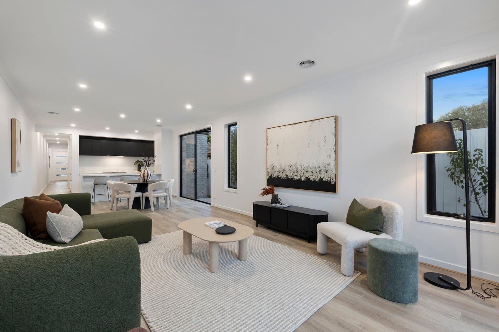 12b Victoria Street, Parkdale, Parkdale - Thumbnail 3