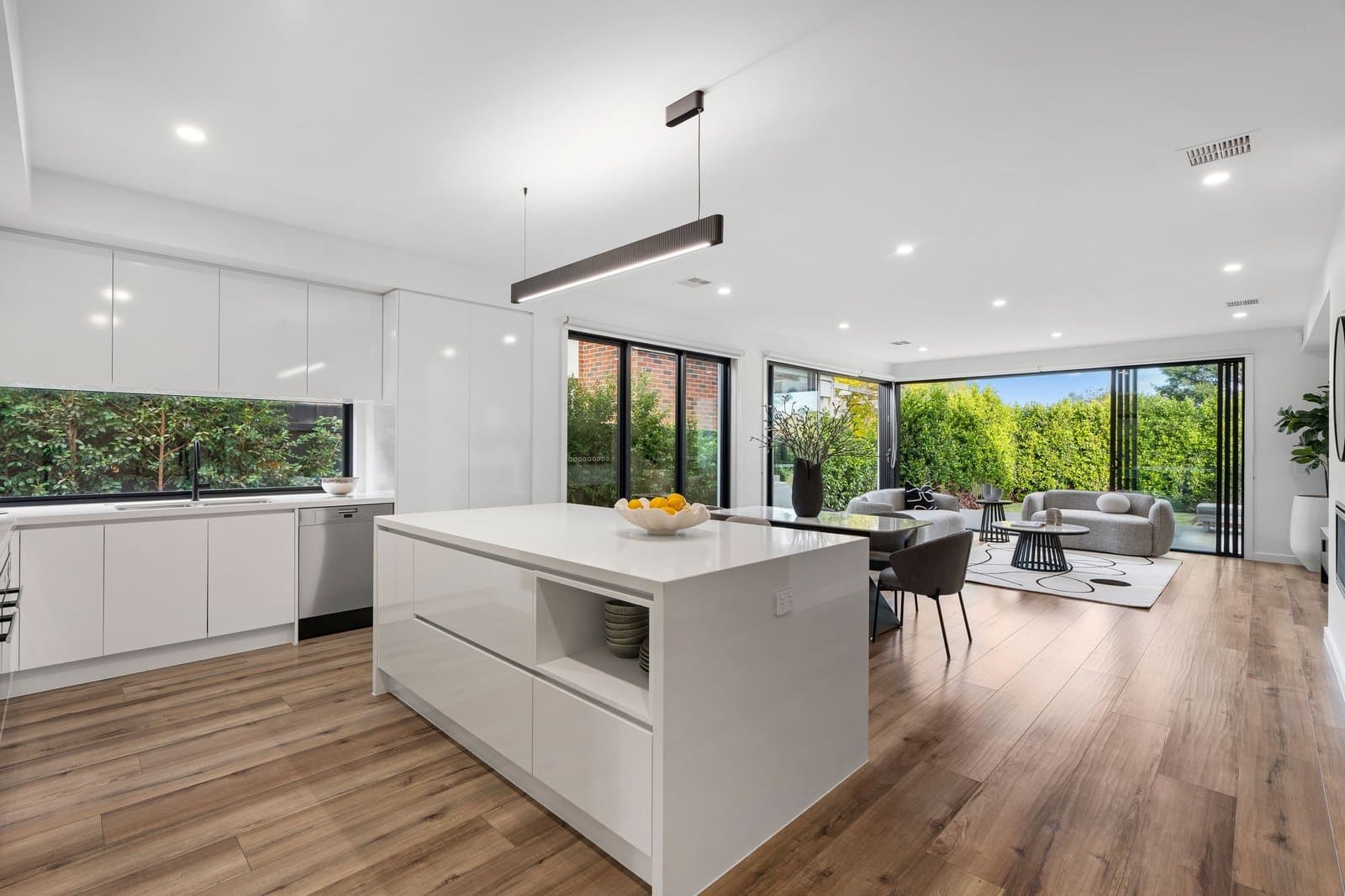 8B Walnut Street,
                        
                    
                    
                        
                            Ormond, Ormond - Thumbnail 4