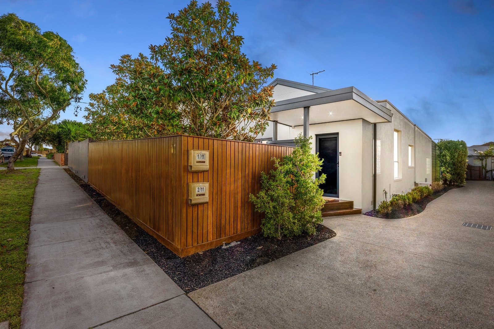 1/11 Fraser Avenue,
                        
                    
                    
                        
                            Edithvale, Edithvale - Image 1