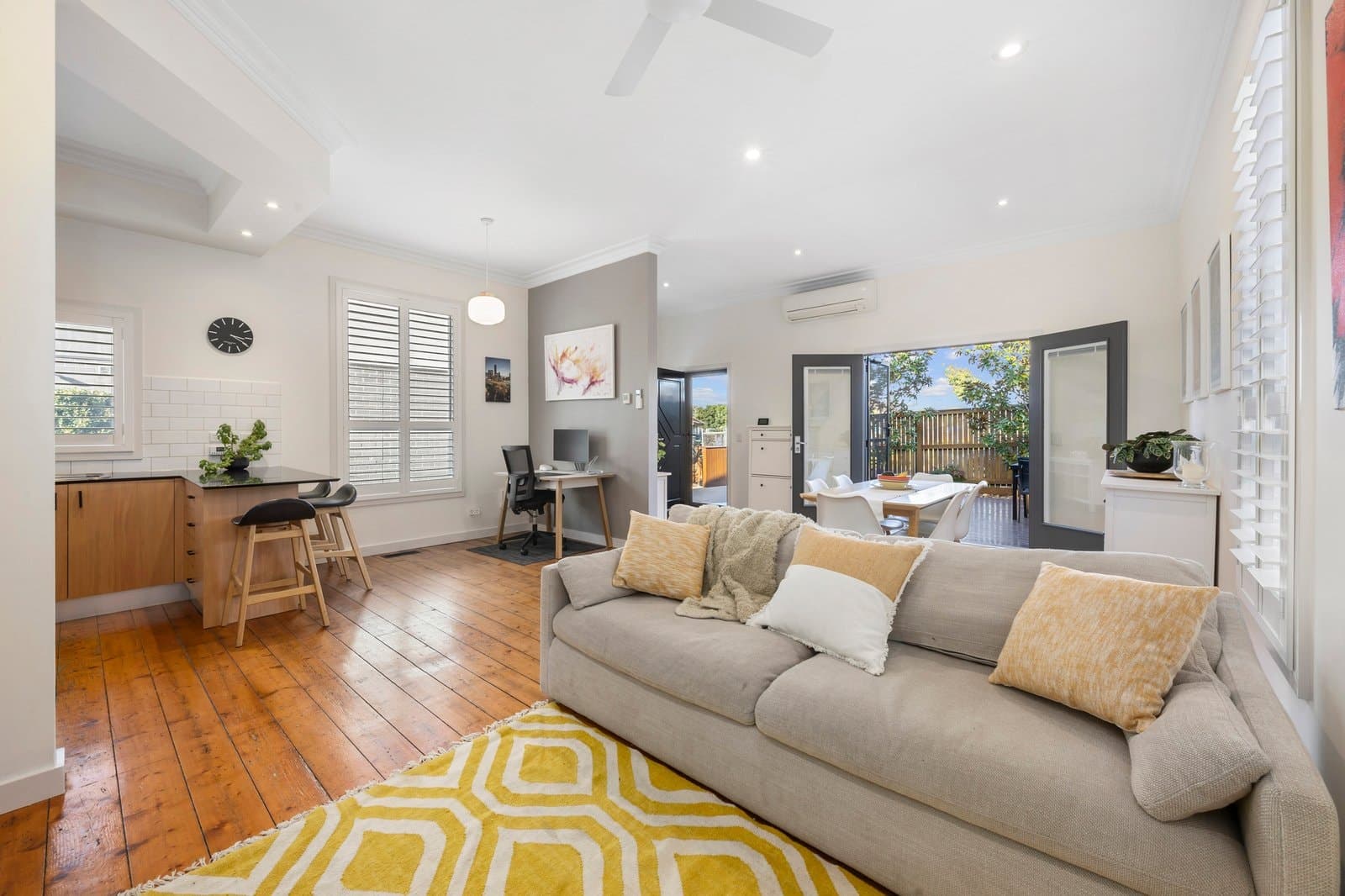 1/11 Fraser Avenue,
                        
                    
                    
                        
                            Edithvale, Edithvale - Thumbnail 3