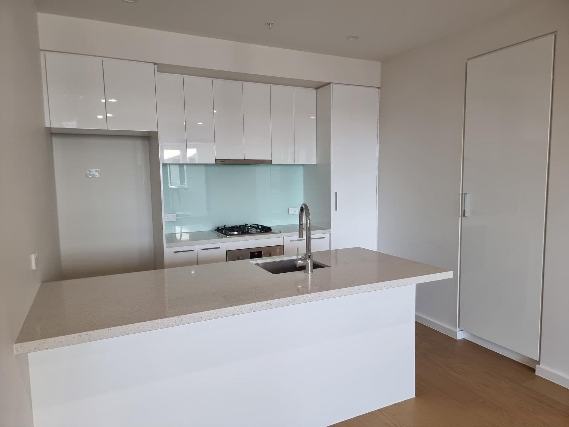 306 / 76 Tyler Street, RESERVOIR, Reservoir - Thumbnail 5