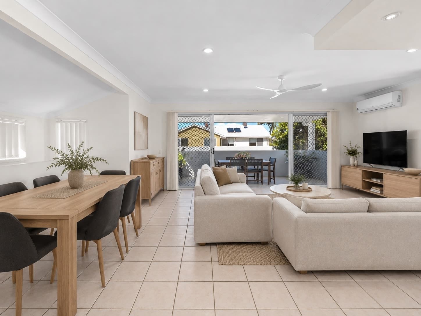 44/29 Lachlan Drive, Wakerley, Wakerley - Thumbnail 2
