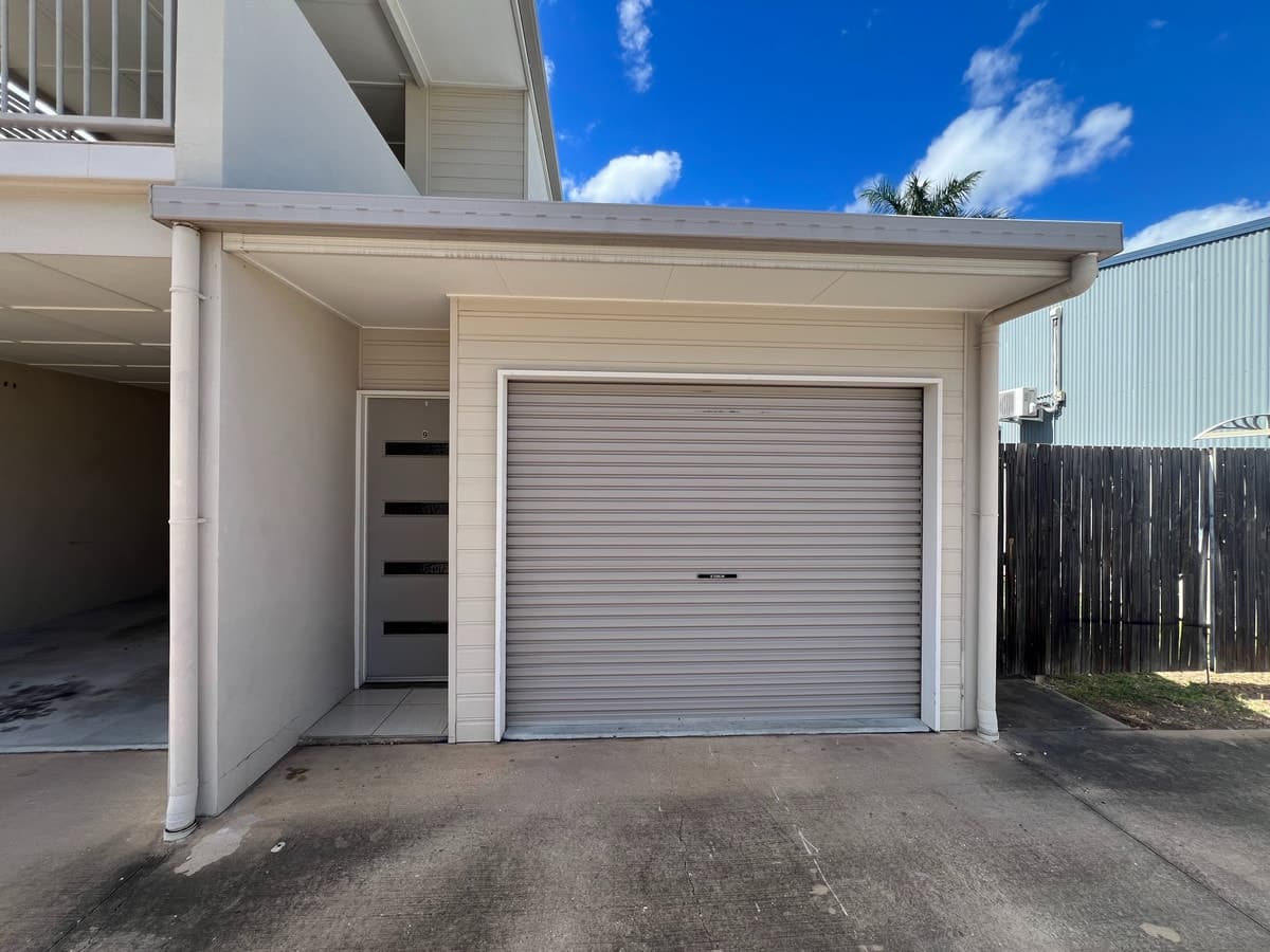 9 / 68 Church Lane, EMERALD QLD 4720, Emerald - Image 1