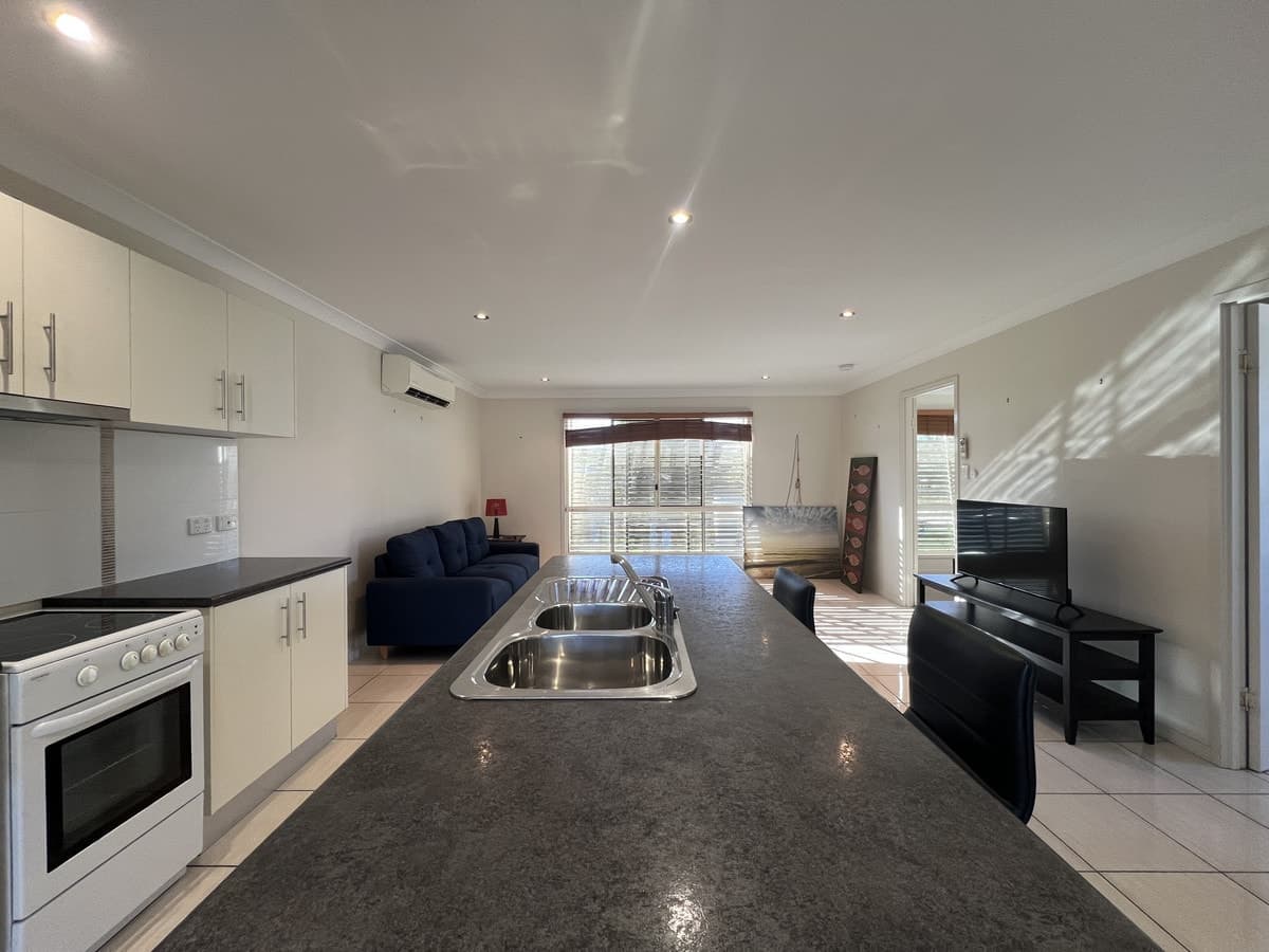 9 / 68 Church Lane, EMERALD QLD 4720, Emerald - Thumbnail 2