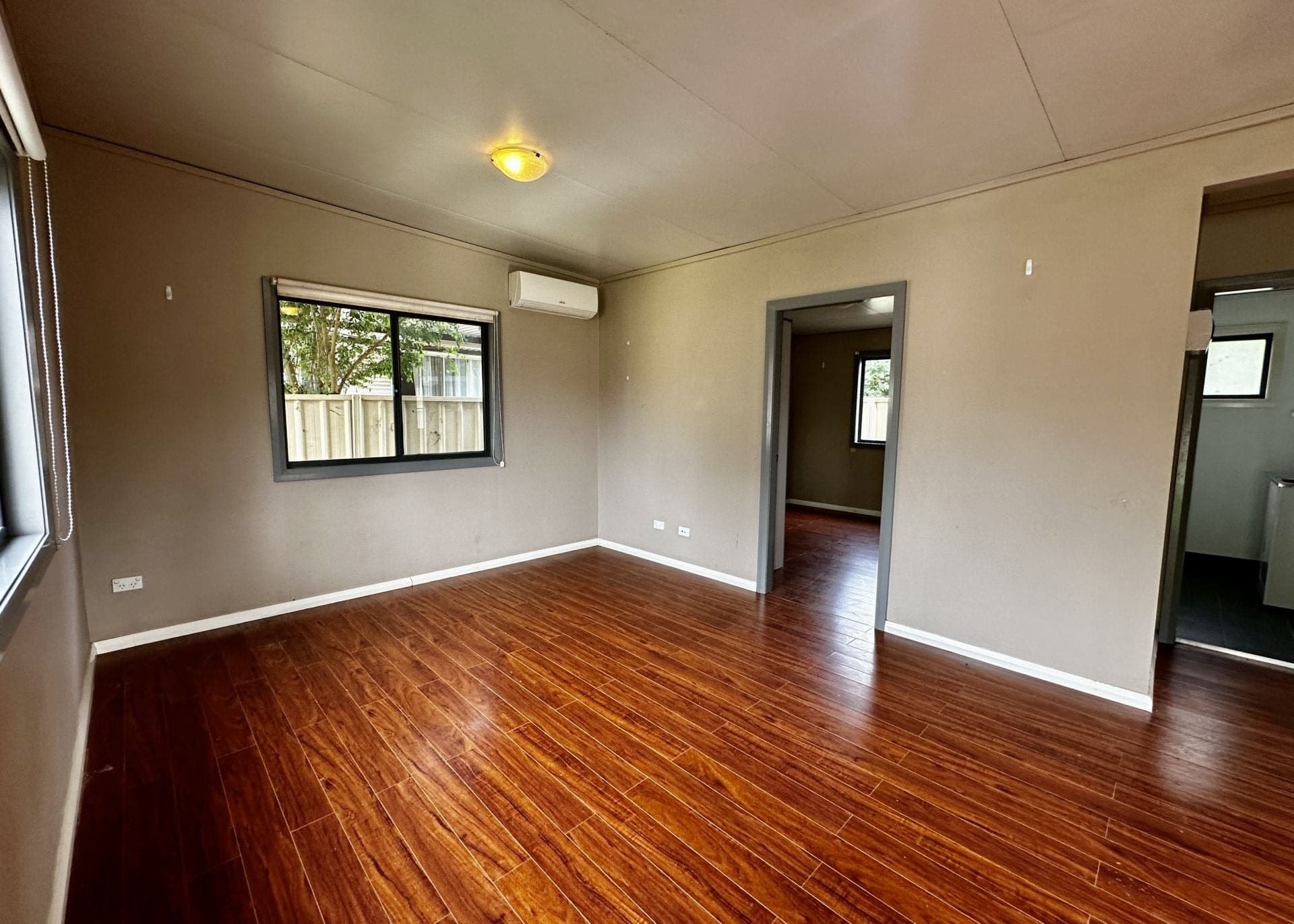 2b Rosalind Road Marayong NSW, Marayong - Thumbnail 3