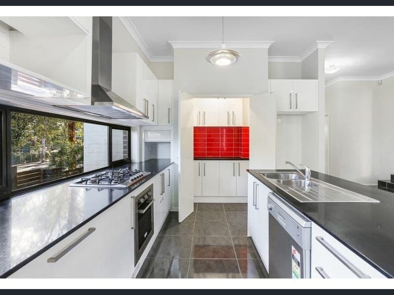 6 Appaloosa Street Beaumont Hills NSW, Beaumont Hills - Thumbnail 2