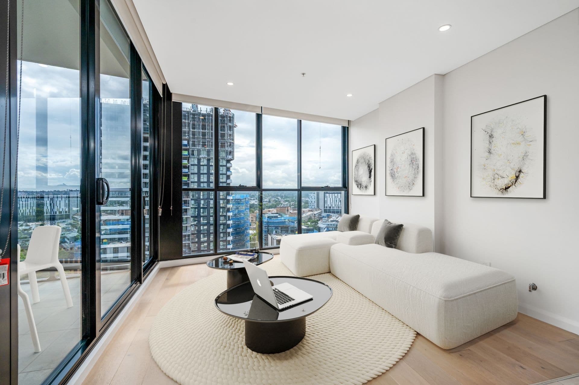1323/1 Maple Tree Road, Westmead, Westmead - Image 1