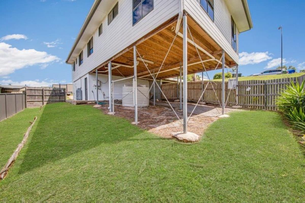 4 Mingara Crescent, CALLIOPE, QLD, Calliope - Thumbnail 2