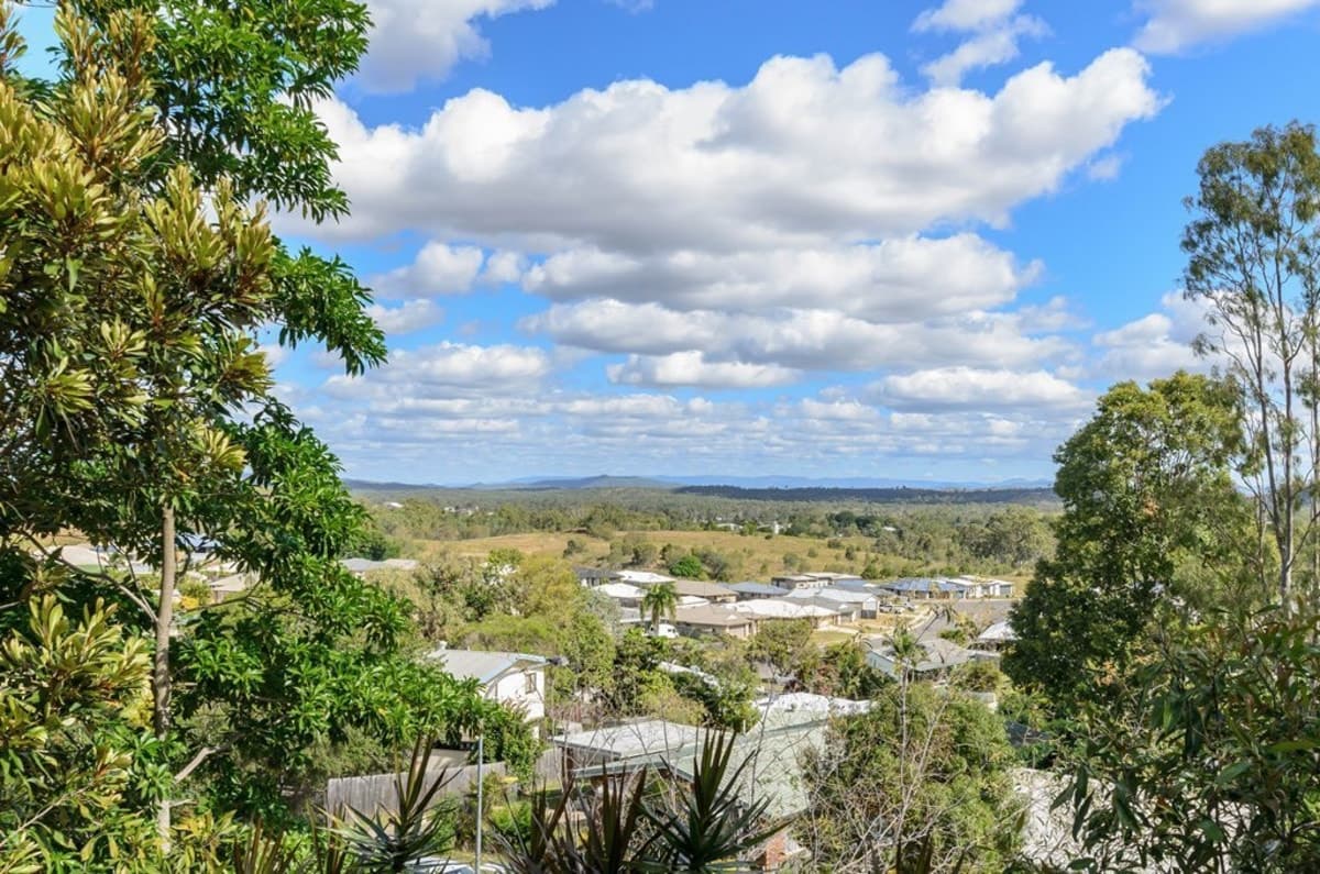 10 Kylee Crescent, CALLIOPE, QLD, Calliope - Thumbnail 3