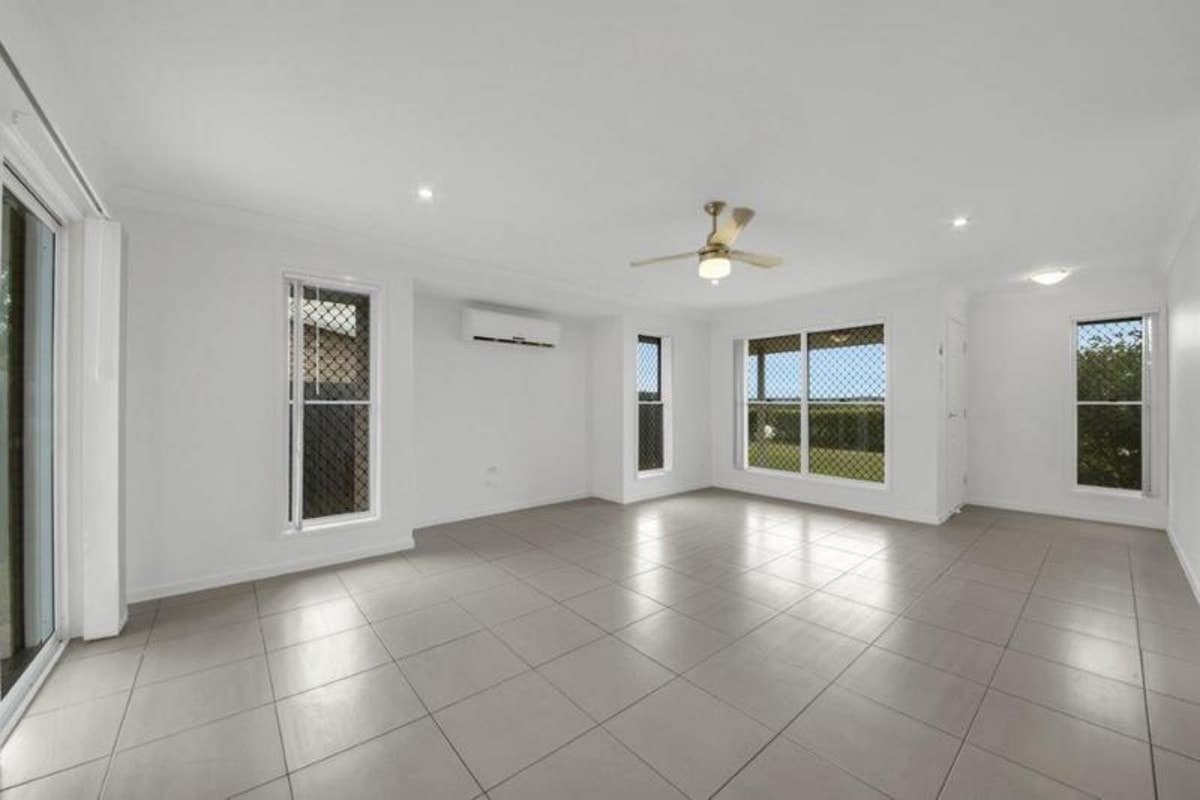 7 Lacey Close, CALLIOPE, QLD, Calliope - Thumbnail 3