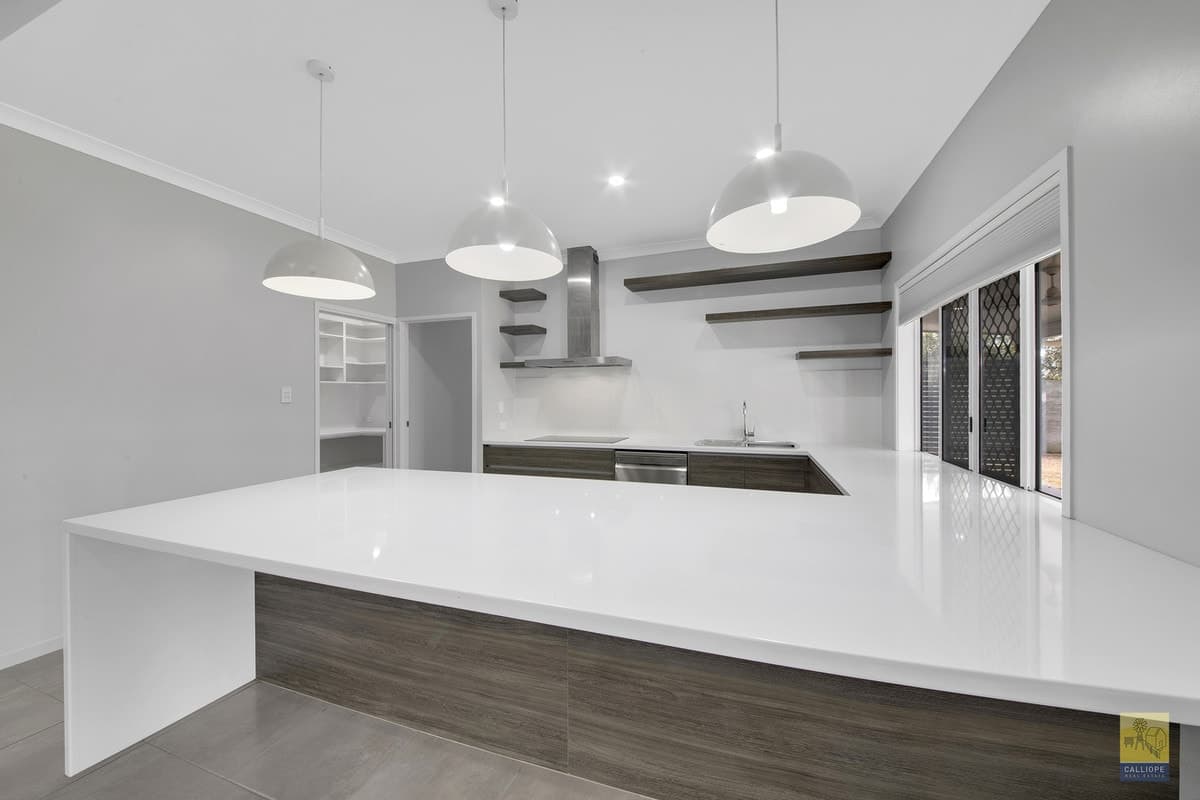 8 Jardine Crescent, Boyne Island, QLD, Boyne Island - Thumbnail 3