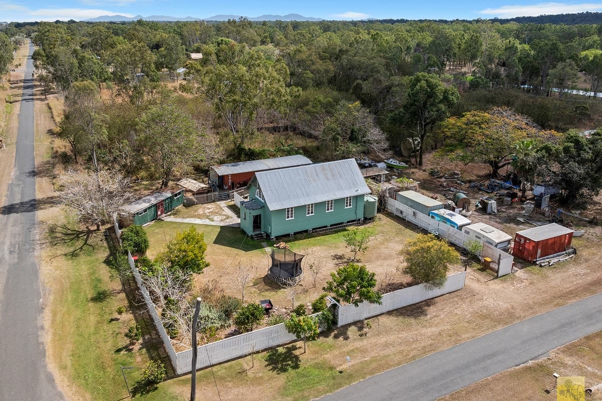 1672 Raglan Station Road, Raglan, QLD, Raglan - Thumbnail 2