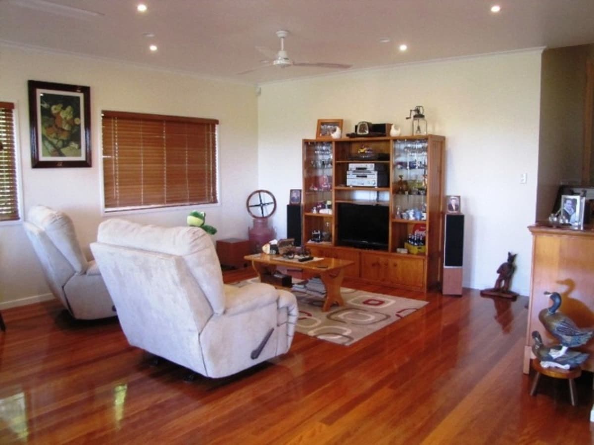 22 Kylee Crescent, CALLIOPE, QLD, Calliope - Thumbnail 2
