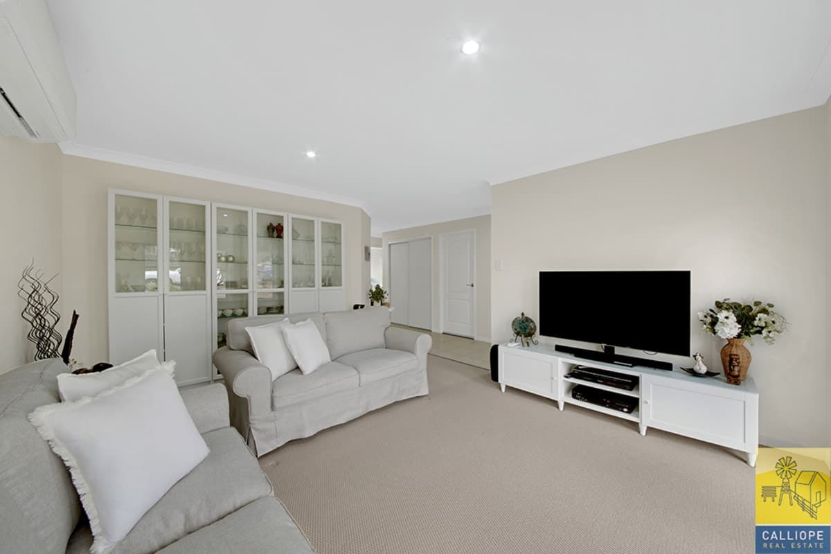 12 Woodward Avenue, Calliope, QLD, Calliope - Thumbnail 2