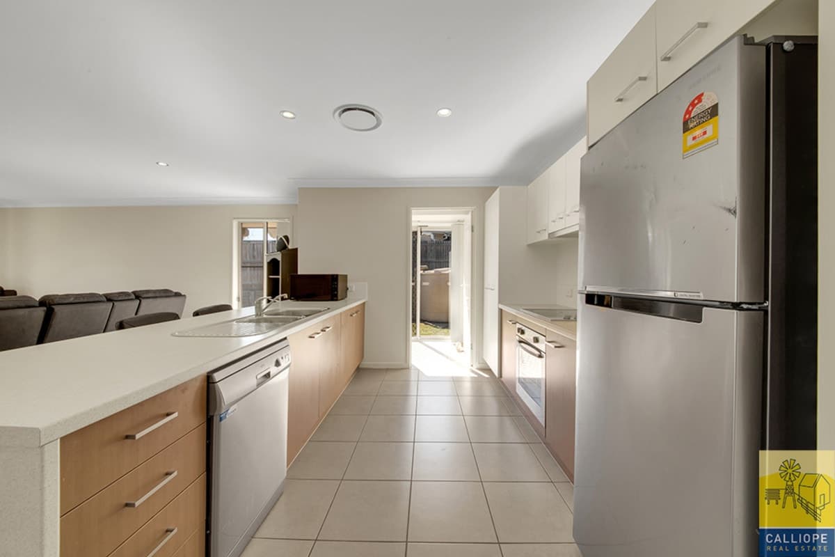 11 Woodward Avenue, Calliope, QLD, Calliope - Thumbnail 2