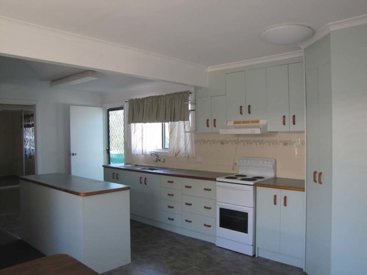 4 Liffey Way, CALLIOPE, QLD, Calliope - Thumbnail 2