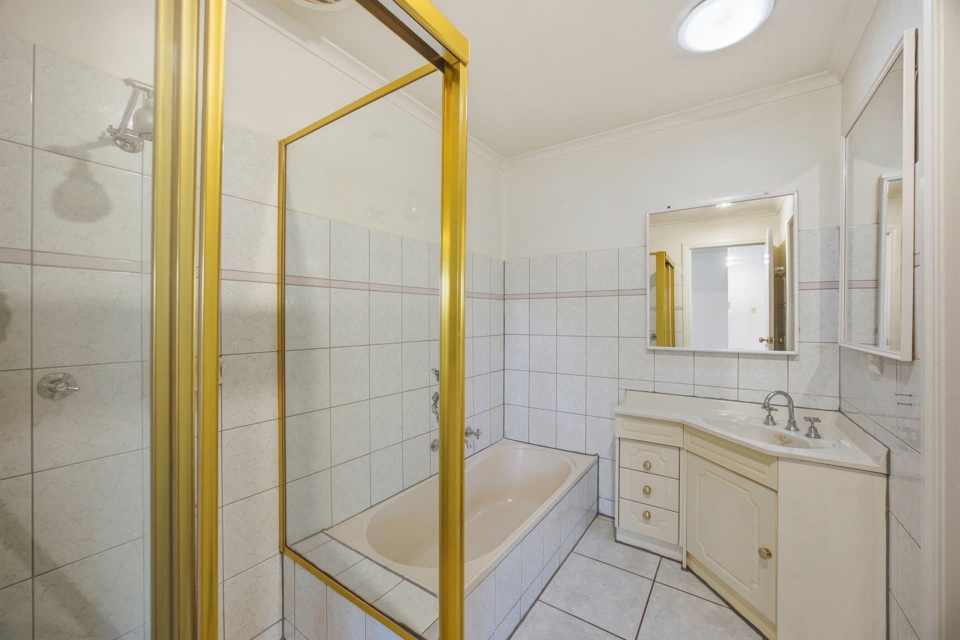 2/4 Quarry Road, Mitcham - Thumbnail 8