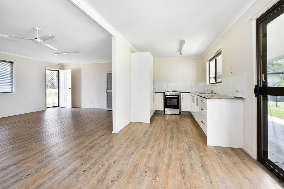 3 Brown Street, CALLIOPE, QLD, Calliope - Thumbnail 3